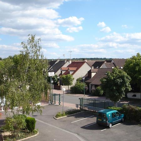 Kyriad Direct Acheres Achères Exterior foto